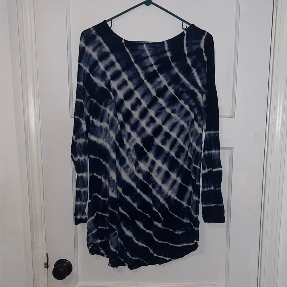 **3 for $6** Style & Co. Blue and White Long Sleeve Top